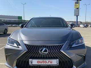 2021 Lexus ES 250 VII, серый, 4100000 рублей, вид 1