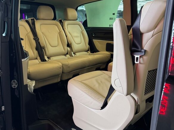 2017 Mercedes-Benz V-Класс Extra Long 250 d экстра длинный III (W447), чёрный, 6500000 рублей - вид 20