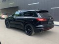 2019 Volkswagen Touareg III, чёрный, 5100000 рублей - вид 2