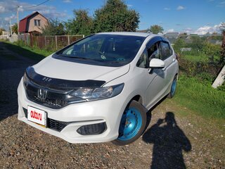 2019 Honda Fit III Рестайлинг, белый, 1200000 рублей, вид 3