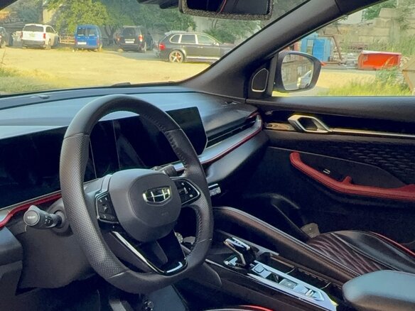 2024 Geely Binyue Cool, белый, 2000000 рублей - вид 3