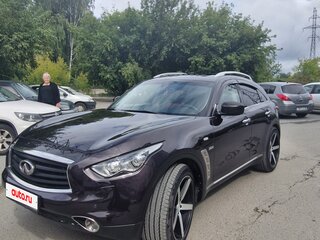 2015 Infiniti QX70, коричневый, 2370000 рублей, вид 3