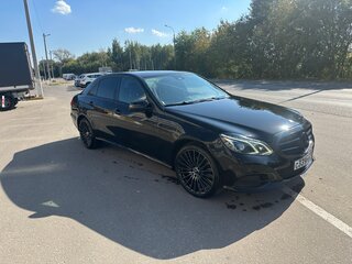 2013 Mercedes-Benz E-Класс 200 IV (W212, S212, C207) Рестайлинг, чёрный, 1490000 рублей, вид 1