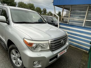 2012 Toyota Land Cruiser 200 Series Рестайлинг 1, серебристый, 4100000 рублей, вид 4