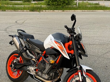 2020 KTM 890 Duke R, белый, 980000 рублей, вид 5