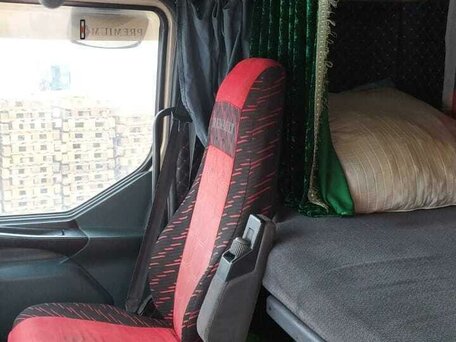 1999 Renault Premium, бежевый, 1200000 рублей, вид 3