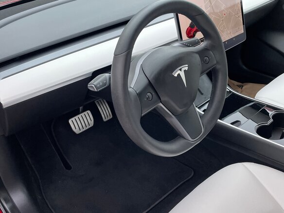 2020 Tesla Model 3 Performance I, красный, 3720000 рублей - вид 13