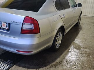 2011 Skoda Octavia II (A5) Рестайлинг, серебристый, 850000 рублей, вид 4