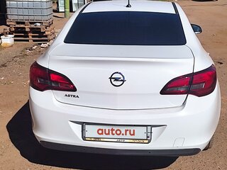 2013 Opel Astra J Рестайлинг, белый, 870000 рублей, вид 3