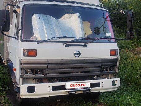 1991 Nissan Diesel Condor, белый, 2200000 рублей, вид 2