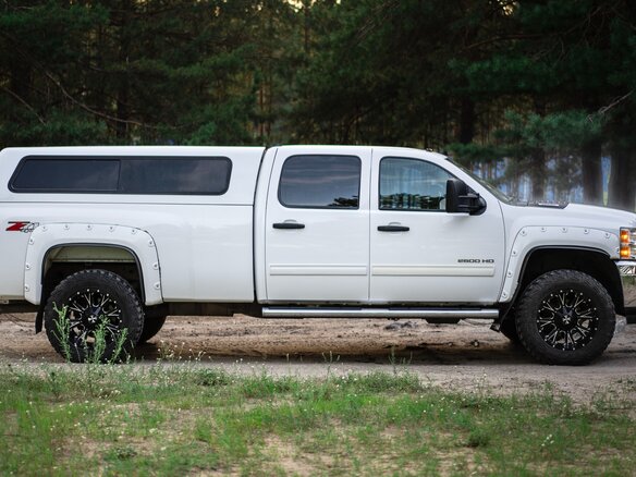 2013 Chevrolet Silverado II (GMT900), белый, 3000000 рублей - вид 11