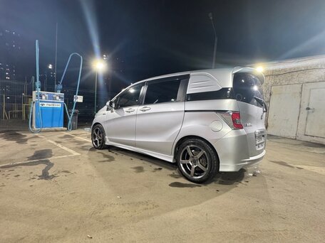 2014 Honda Freed Spike I Рестайлинг, серый, 1026000 рублей, вид 5