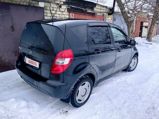 2011 Mercedes-Benz A-Класс 180 II (W169) Рестайлинг, чёрный, 1100000 рублей, вид 4