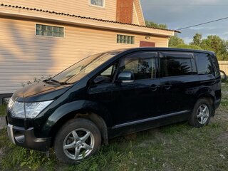 2015 Mitsubishi Delica D:5 I, зелёный, 2500000 рублей, вид 3