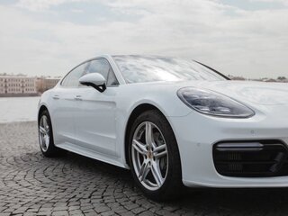2017 Porsche Panamera 4S II, белый, 6800000 рублей, вид 2