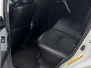 2012 Toyota Land Cruiser Prado 150 Series, белый, 4000000 рублей, вид 1