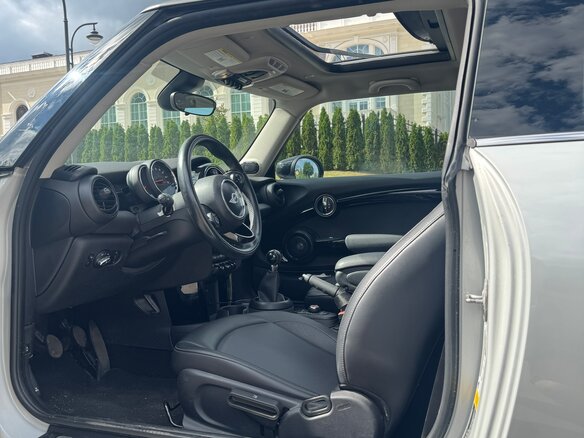 2020 Mini Hatch Cooper III (F55/F56) Рестайлинг, серый, 1425000 рублей - вид 9