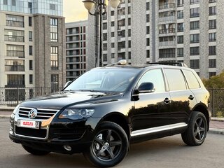 2007 Volkswagen Touareg I Рестайлинг, чёрный, 1490000 рублей, вид 1