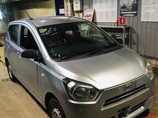 2019 Daihatsu Mira e:S II, серебристый, 850000 рублей, вид 3