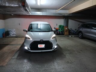 2020 Toyota Sienta II Рестайлинг, белый, 1850000 рублей, вид 2