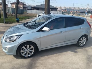 2011 Hyundai Solaris I, голубой, 710000 рублей, вид 1