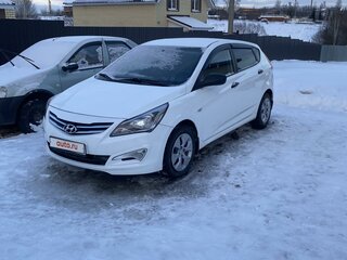 2014 Hyundai Solaris I Рестайлинг, серебристый, 720000 рублей, вид 1