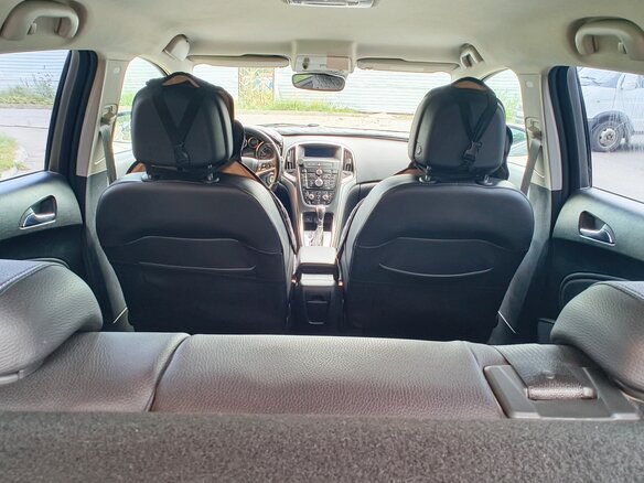 2011 Opel Astra J, чёрный - вид 21