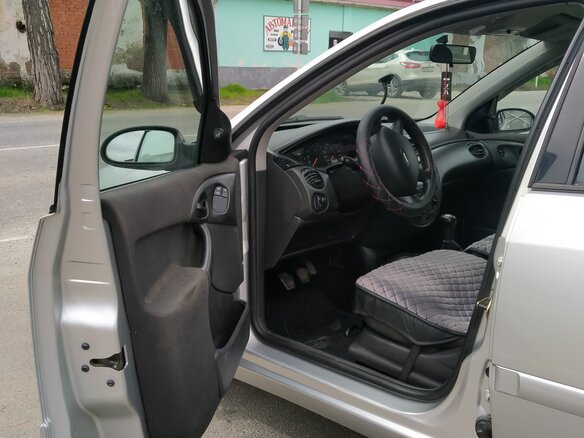 2004 Ford Focus I Рестайлинг, серебристый, 370000 рублей - вид 11