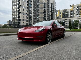 2021 Tesla Model 3 Long Range I, красный, 4050000 рублей, вид 4