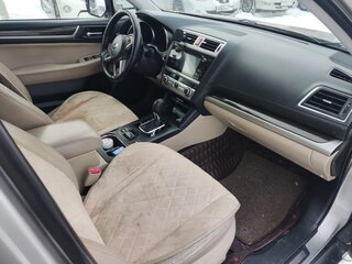 2017 Subaru Outback V Рестайлинг, бежевый, 3300000 рублей, вид 4