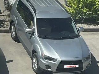 2011 Mitsubishi Outlander II Рестайлинг, серебристый, 885000 рублей, вид 2