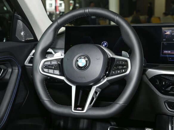 2025 BMW 2 серии 220i G42 Рестайлинг, белый, 6325000 рублей - вид 12