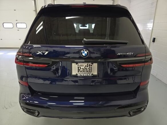 2026 BMW X7 40i I (G07) Рестайлинг, синий, 18008400 рублей - вид 4