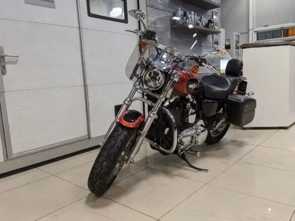 2011 Harley-Davidson Sportster 1200, оранжевый, 699000 рублей