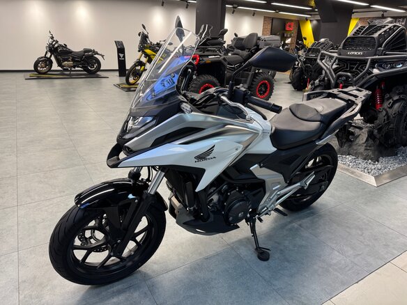 2023 Honda NC 750X, белый, 930000 рублей - вид 4