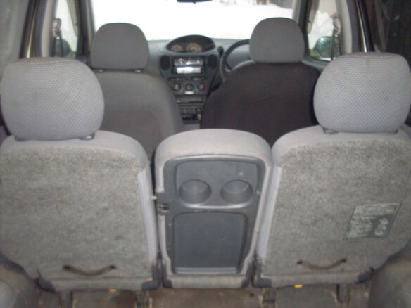2002 Toyota FunCargo, золотистый, 545000 рублей - вид 9