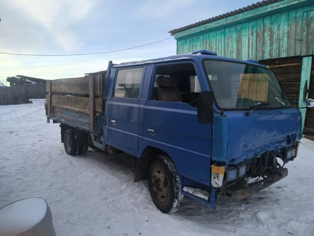 1990 Mazda Titan, синий, 450000 рублей, вид 1