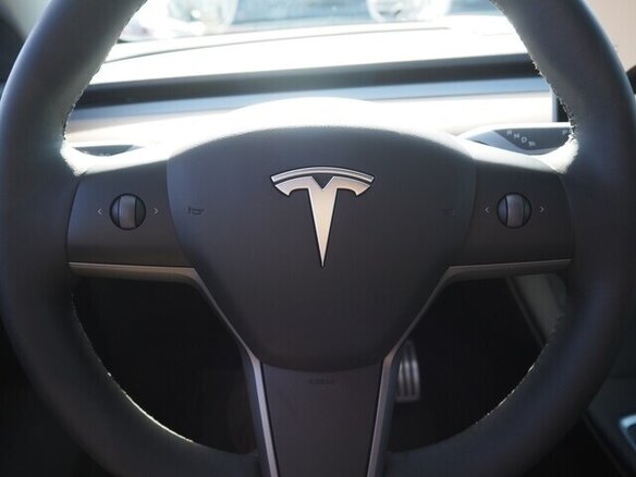 2023 Tesla Model Y Performance I, белый, 7386718 рублей - вид 9