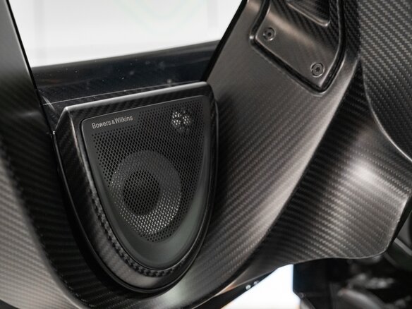 2019 McLaren Senna, оранжевый, 130000000 рублей - вид 21
