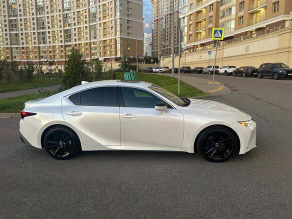 2021 Lexus IS 300 III Рестайлинг 2, белый, 5100000 рублей - вид 12