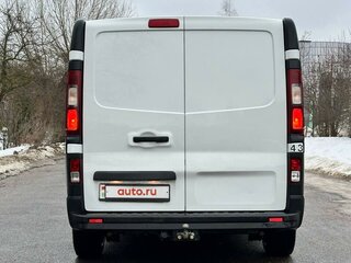 2018 Renault Trafic, белый, 1904806 рублей, вид 4
