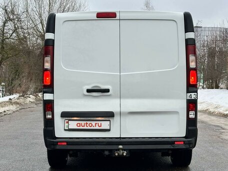 2018 Renault Trafic, белый, 1882752 рублей, вид 4
