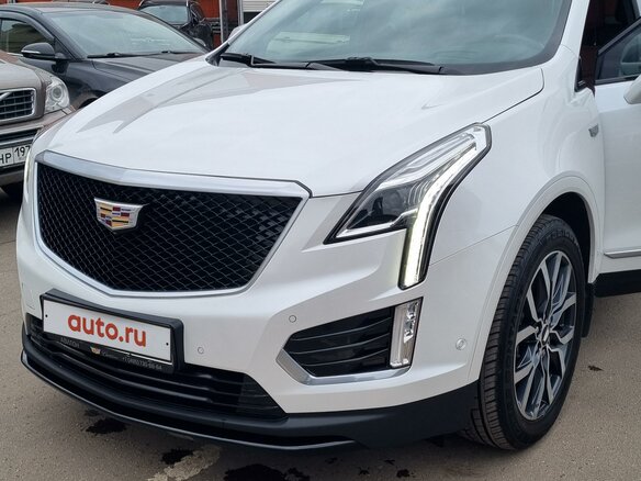 2020 Cadillac XT5 I Рестайлинг, белый, 4500000 рублей - вид 8