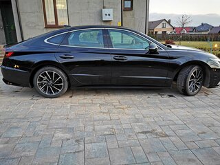 2020 Hyundai Sonata VIII (DN8), чёрный, 2100000 рублей, вид 4
