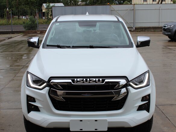 2023 Isuzu D-Max III, белый, 4900000 рублей