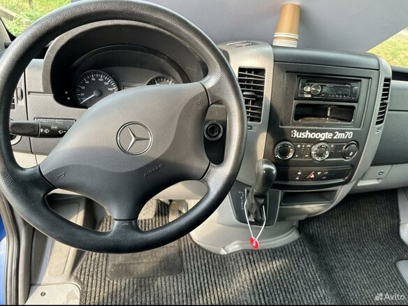 2013 Mercedes-Benz Sprinter, синий, 3150000 рублей - вид 11