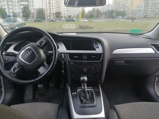 2008 Audi A4 IV (B8), серебристый, 900000 рублей, вид 3