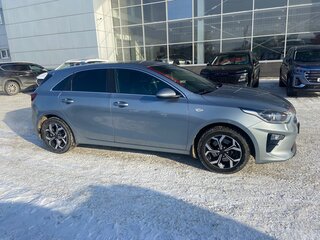 2018 Kia Ceed III, серебристый, 2100000 рублей, вид 3