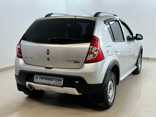 2014 Renault Sandero Stepway I, серый, 590000 рублей, вид 4