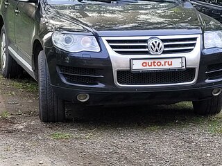 2008 Volkswagen Touareg I Рестайлинг, чёрный, 800000 рублей, вид 3